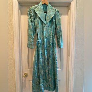 Vintage Elegant Asian print robe gown for